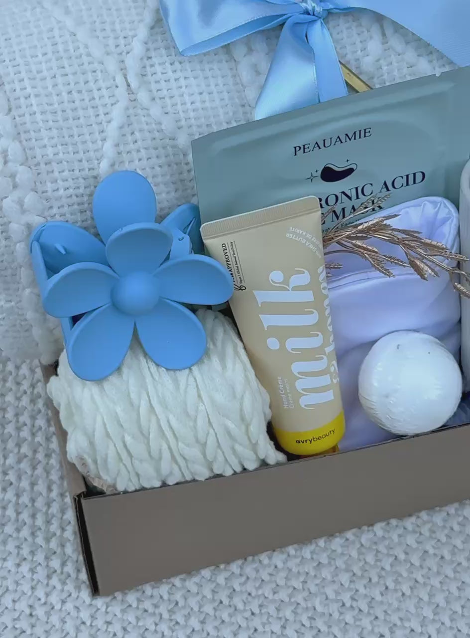 Sky Blue Relax Box – Knit Blanket, Spa & Relaxation
