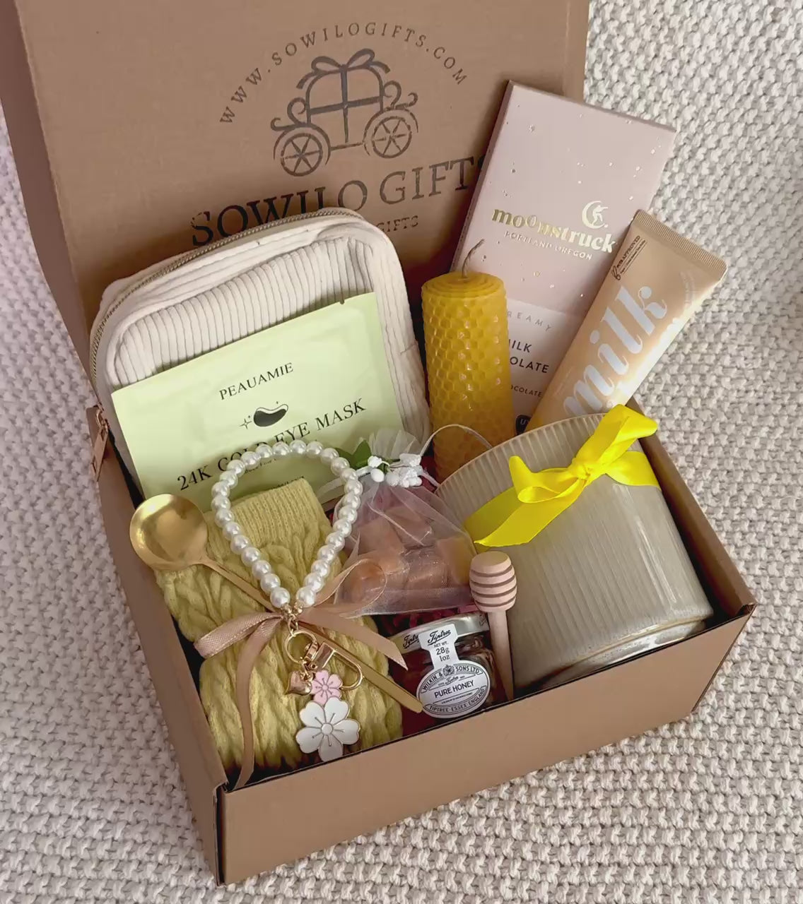 🍯Honey Spa Gift Box – Cozy Self-Care Moment with Candle & Chocolate